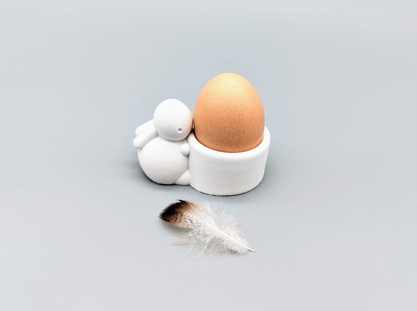 Eierbecher mit kleinem Häsli